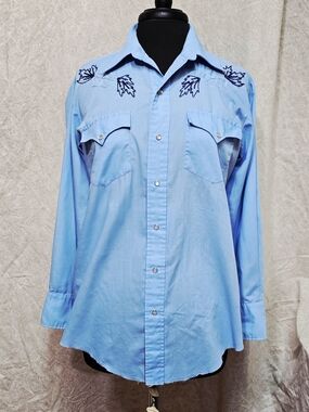 Vtg 70s Western Fashions Embroidered Pearl Snap Shirt M Light Blue RARE HTF